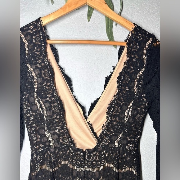Sexy Black Lace‎ Deep V Neck Party Chic Mini Dress Sz M - Picture 9 of 9